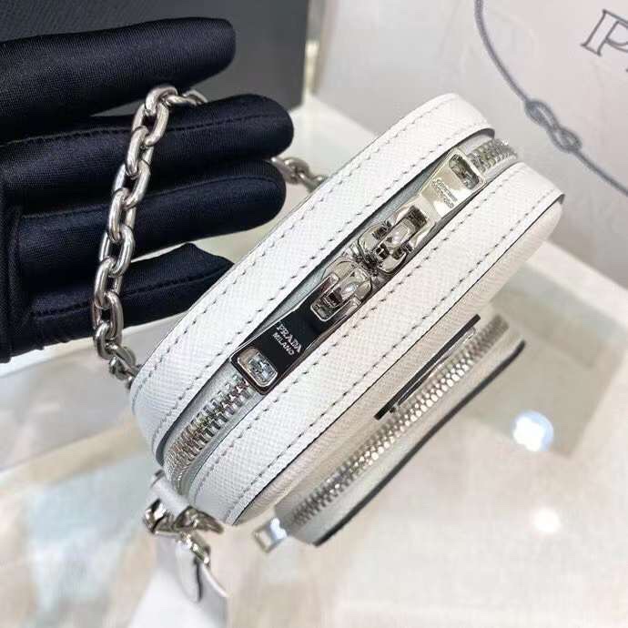 프라다 사피아노 트라이앵글 로고 레더 화이트 숄더백